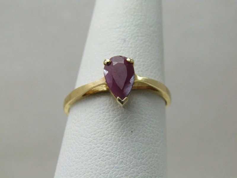 rose gold wedding rings for women -Vintage 10kt 1 CTW Pear-Shaped Ruby Ring, Sz. 7.75, 1.60 Gr.