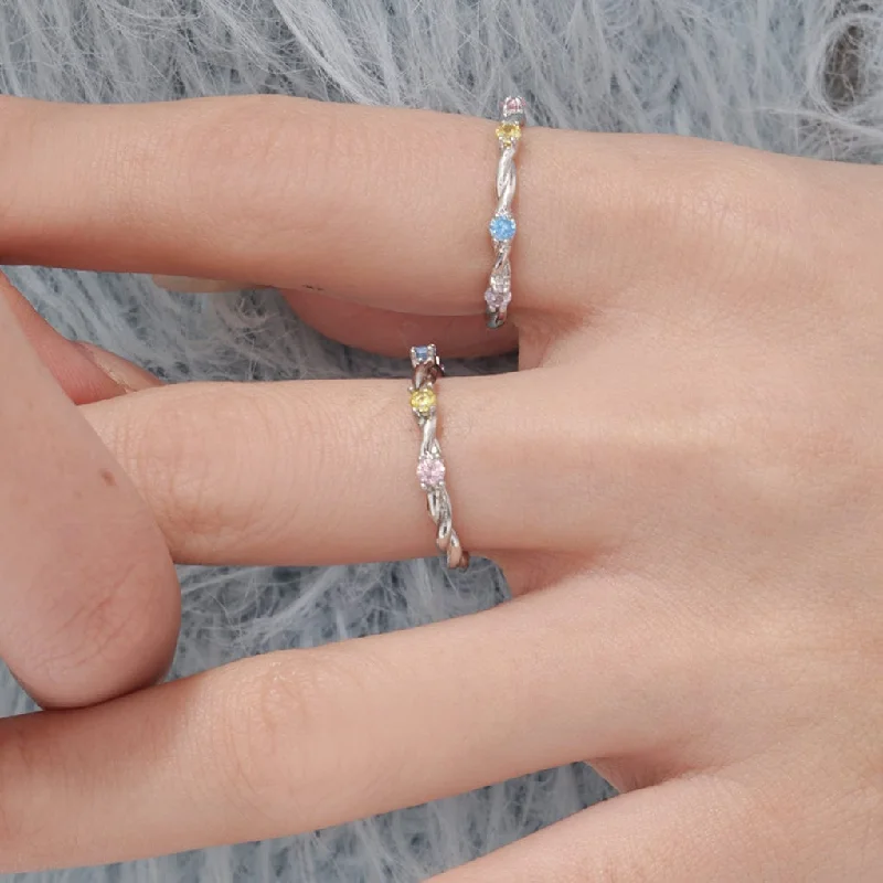 luxury rings for women -Women's Grunge Twining Beaded Ring