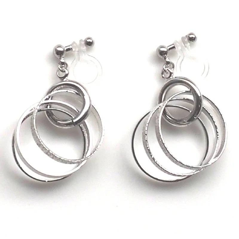 heart-shaped earrings for women -Three metallic silver rings invisible clip on earrings