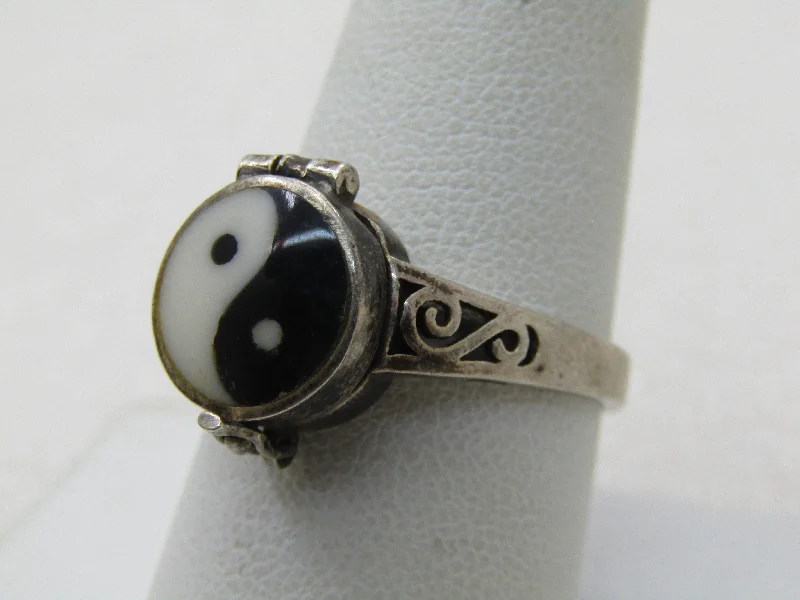 solitaire diamond rings for women -Vintage Sterling Yin Yang Poison Ring, Unisex, Sz. 9.5, 1960's-1980's - BOHO