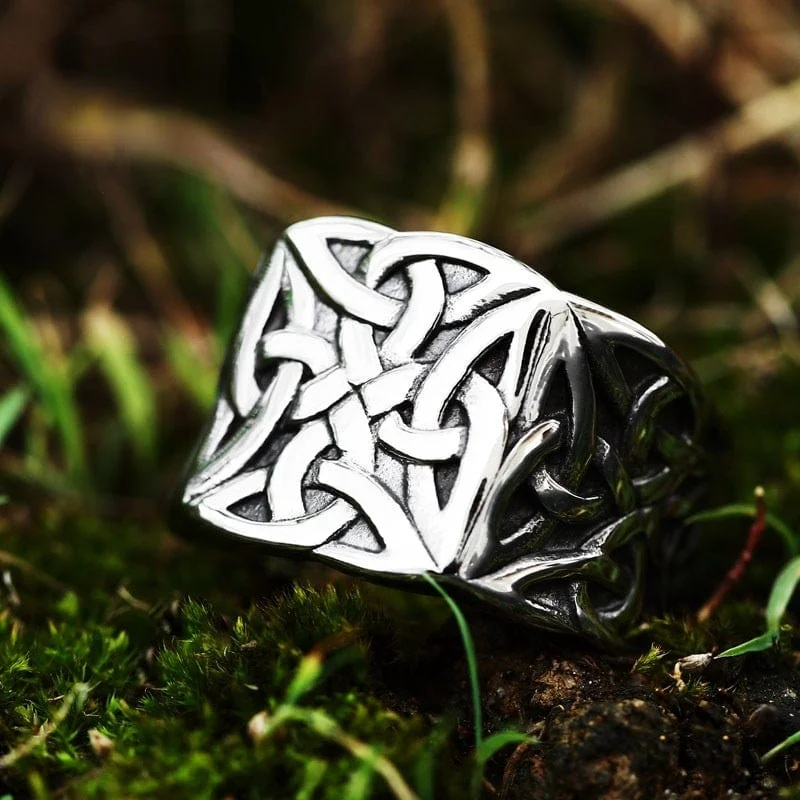 personalized rings for women -Men's Punk Celtic Knot Carved Ring